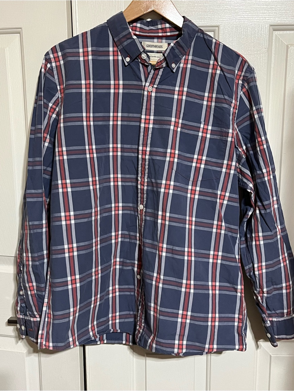 Goodthreads Men's Navy and Red Plaid Button-Down Shirt
17-06